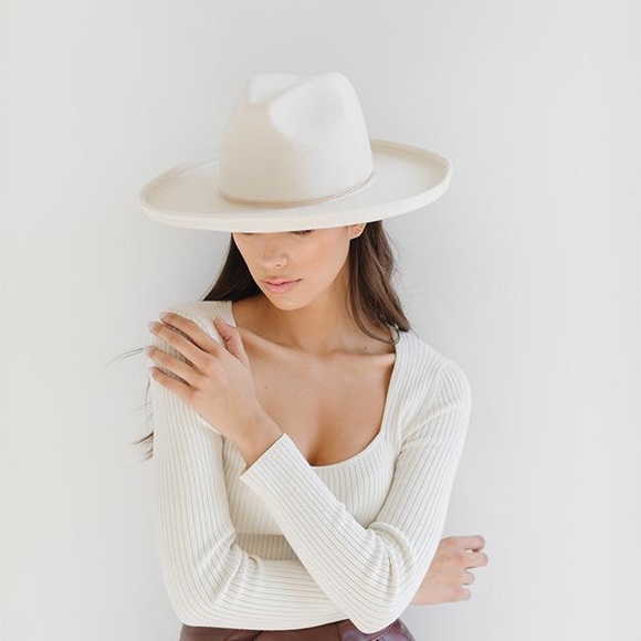 NWOT Maude Pencil Brim Fedora Hat